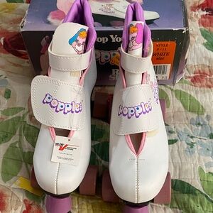 Vintage Popples Roller Skates